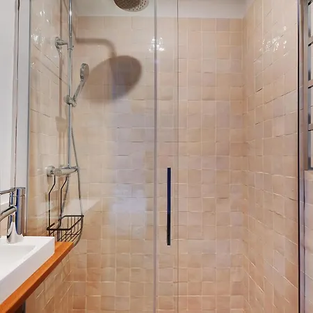 Chic -2br-6p- Invalides Apartmán
